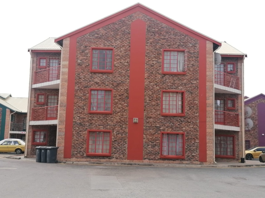 1 Bedroom Property for Sale in Willows Free State